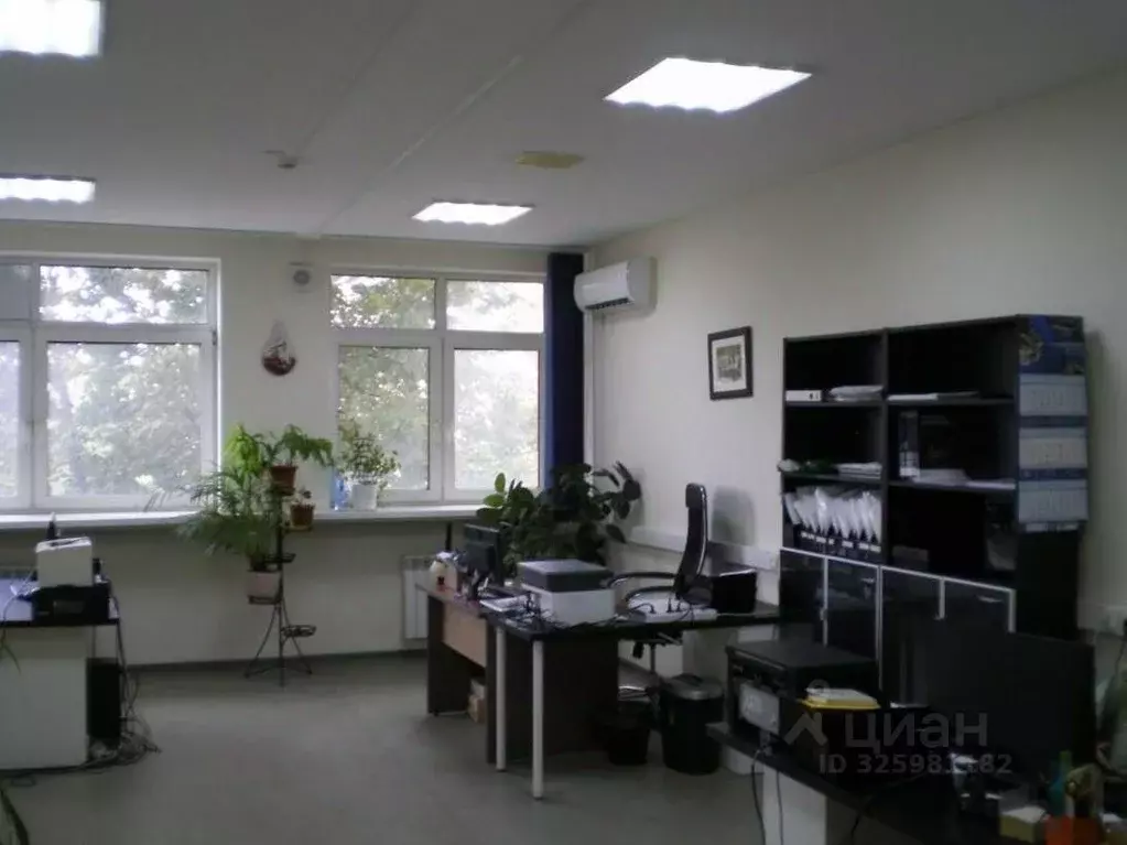 Помещение свободного назначения в Самарская область, Самара ул. ... - Фото 1