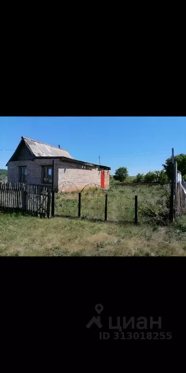 Дом в Башкортостан, Ишимбайский район, с. Скворчиха Садовая ул., 11 ... - Фото 0