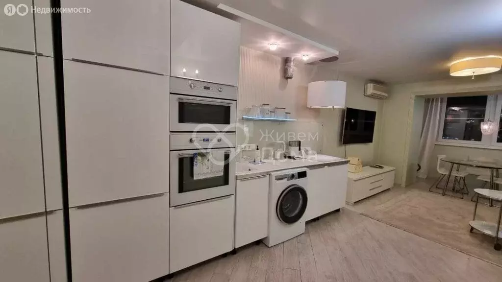 1-комнатная квартира: Волгоград, проспект Маршала Жукова, 108 (39 м) - Фото 0