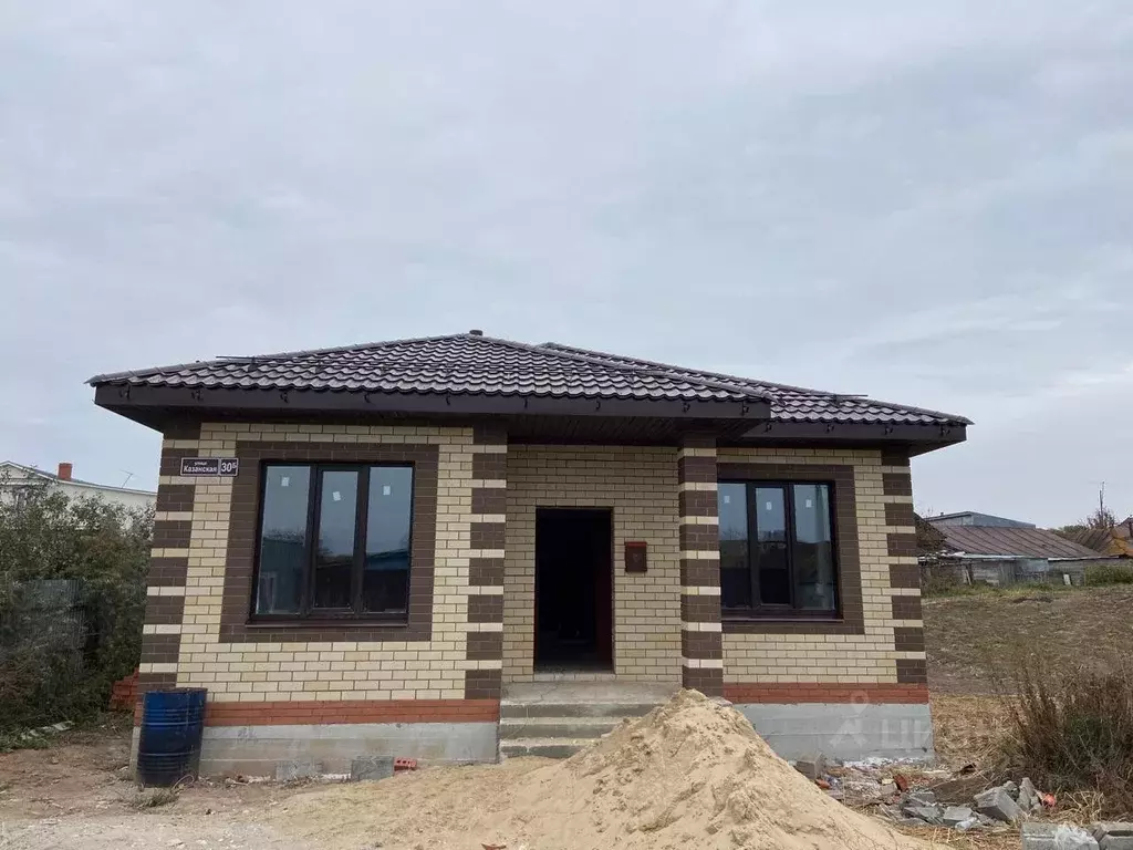 Дом в Татарстан, Балтаси пгт ул. Гарифуллина, 9 (100 м) - Фото 1