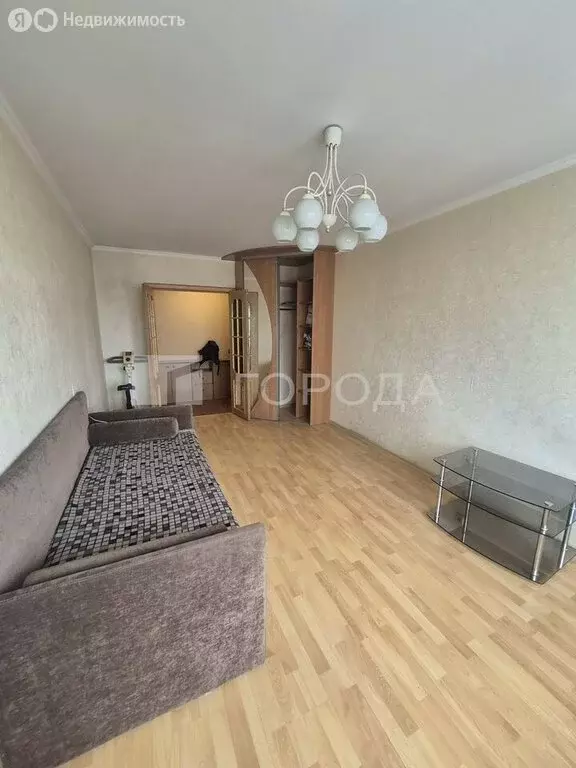 3-комнатная квартира: Барнаул, улица Бехтерева, 8 (66 м) - Фото 1