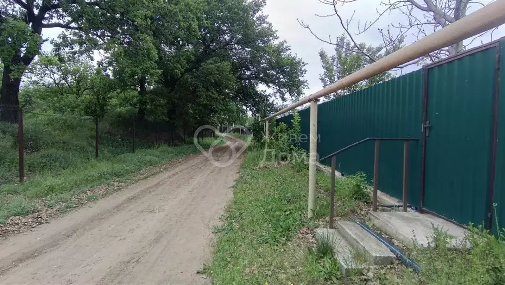 Дом в Волгоградская область, Волжский проезд 20-й (30 м) - Фото 1