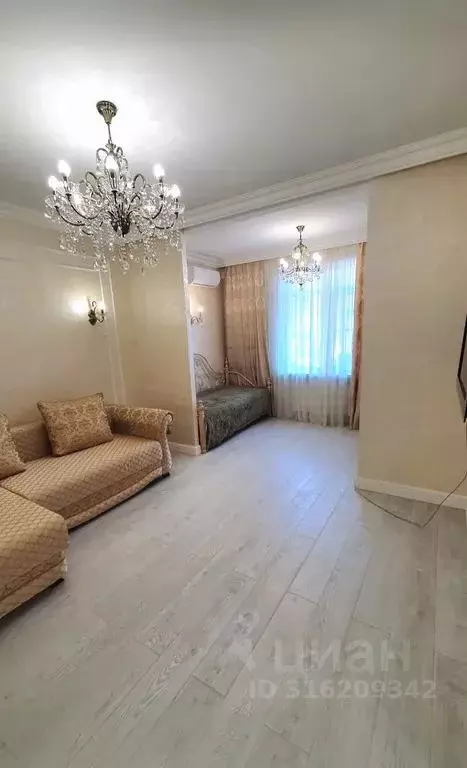 2-к кв. Краснодарский край, Геленджик Курортная ул., 14А (68.0 м) - Фото 0