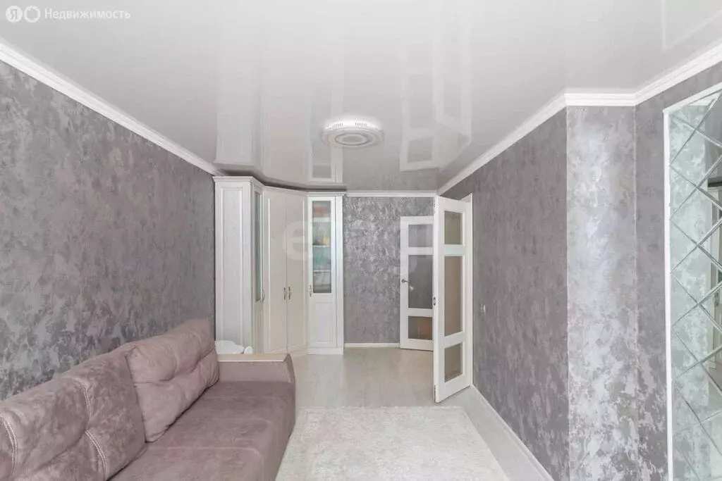 2-комнатная квартира: Ишим, Казанская улица, 113А (50 м) - Фото 1