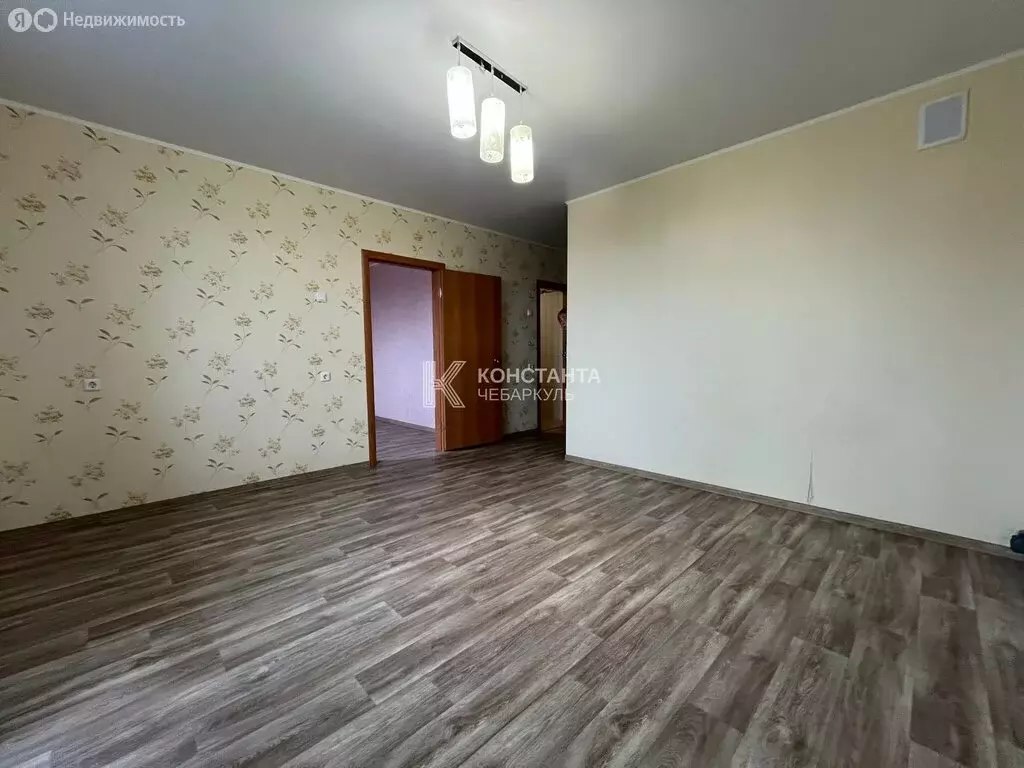 1-комнатная квартира: Чебаркуль, улица Заря, 27Б (40.6 м) - Фото 1