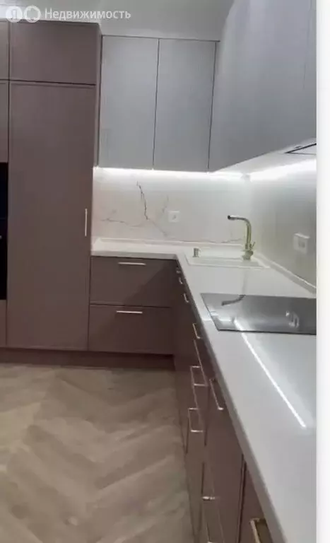 3-комнатная квартира: Краснодар, улица Каляева, 263/4к2 (90 м) - Фото 0