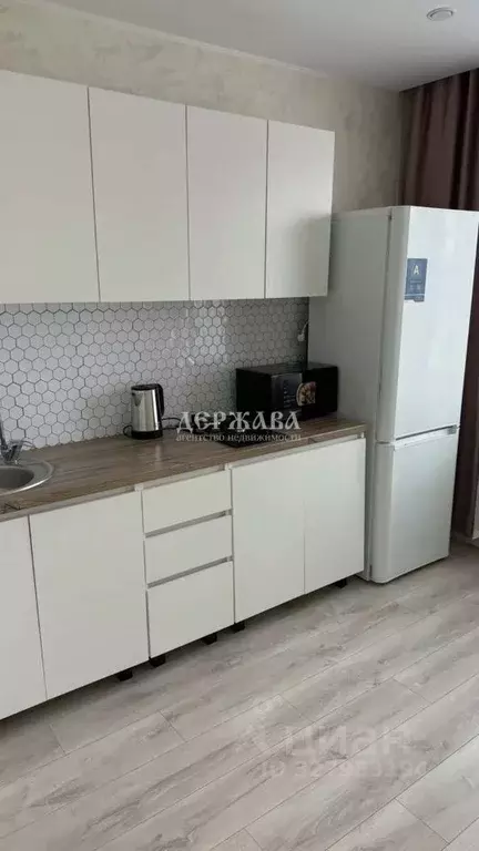 2-к кв. Белгородская область, Старый Оскол Студенческий мкр, 18 (54.0 ... - Фото 2