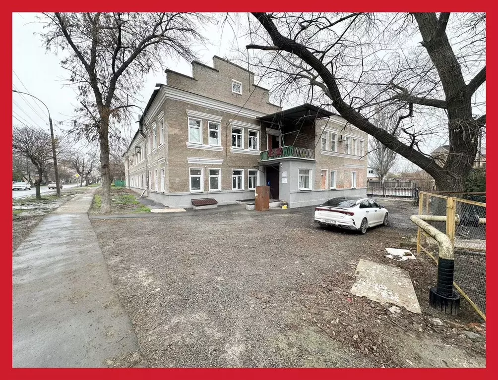 Комната 24,5 м в 9-к., 2/2 эт. - Фото 0