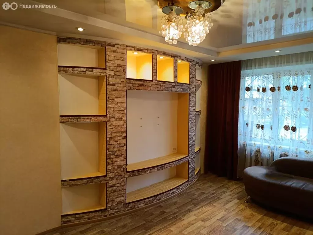 3-комнатная квартира: Кемерово, Ленинградский проспект, 38 (70 м) - Фото 1