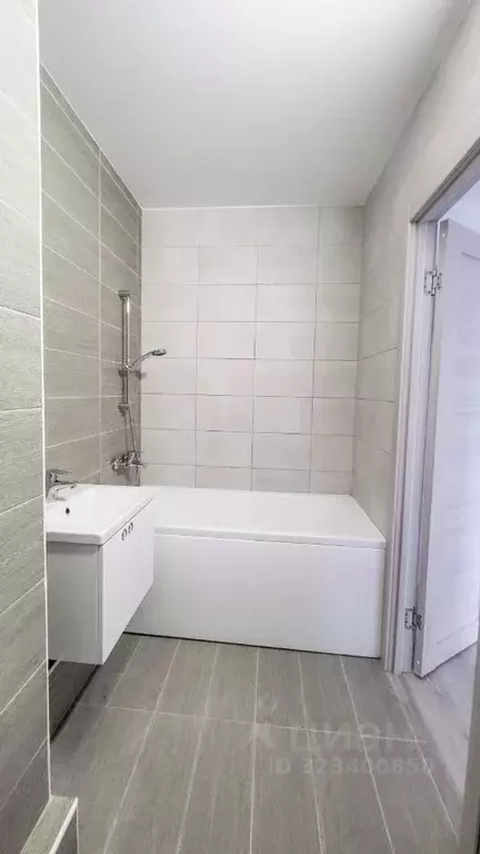 Офис в Хабаровский край, Хабаровск Трехгорная ул., 106/2 (33 м) - Фото 1