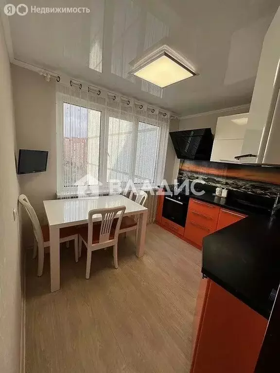 3-комнатная квартира: Пенза, улица Бородина, 1 (67.1 м) - Фото 2