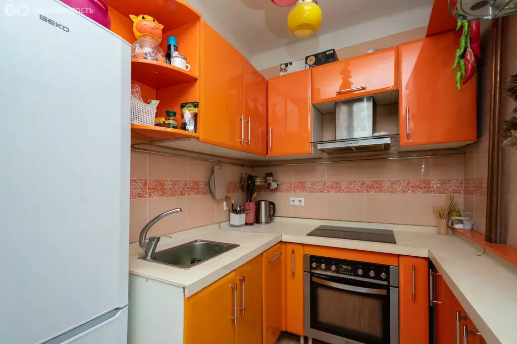 3-комнатная квартира: Иркутск, улица Карла Либкнехта, 22 (51.2 м) - Фото 0