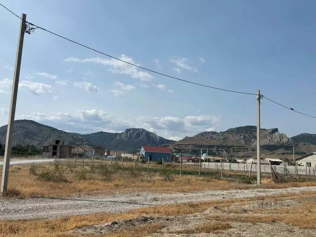 Участок в Крым, Судак городской округ, с. Солнечная Долина ул. Садовая ... - Фото 0