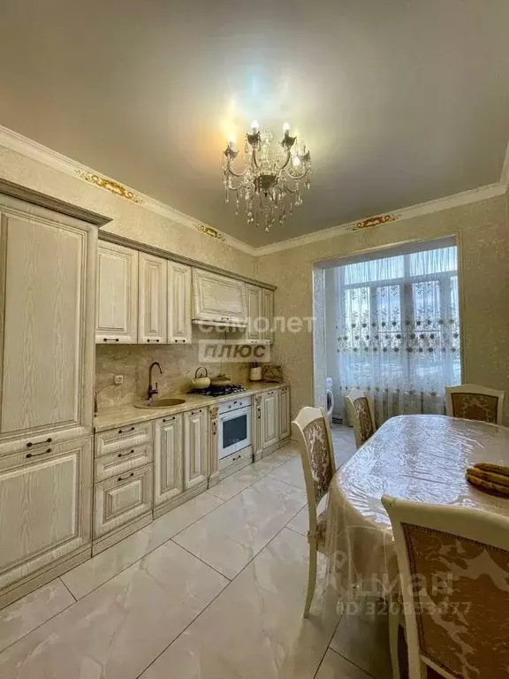3-к кв. Кабардино-Балкария, Нальчик ул. Мовсисяна, 18АкА (102.0 м) - Фото 0