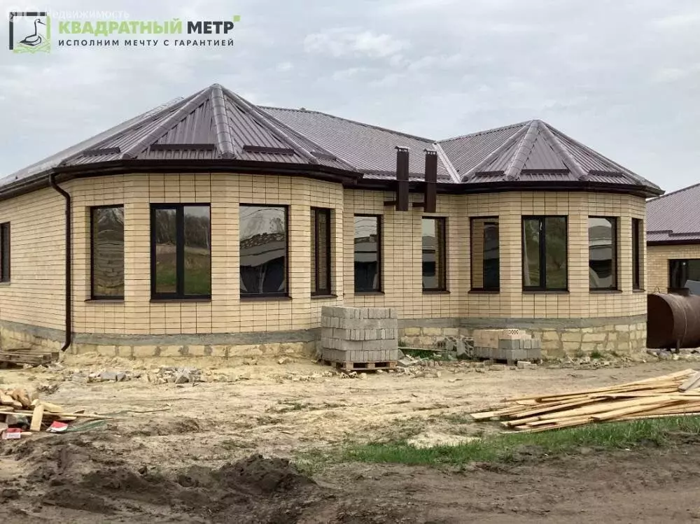 Дом в Михайловск, улица Федора Ушакова, 46 (100 м) - Фото 0