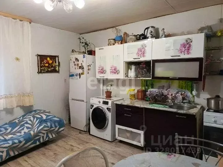 Дом в Ленинградская область, Волхов ул. Связи, 25 (45 м) - Фото 1