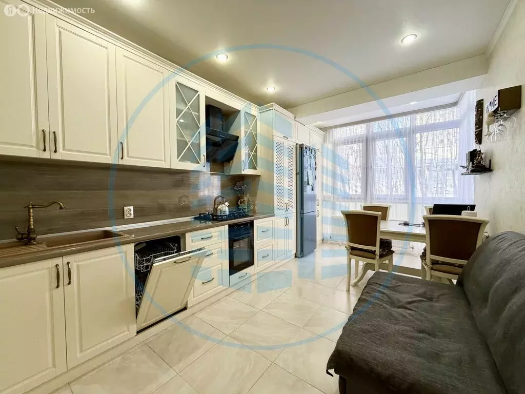 2-комнатная квартира: Ессентуки, улица Кленовая Роща, 5 (56.8 м) - Фото 1