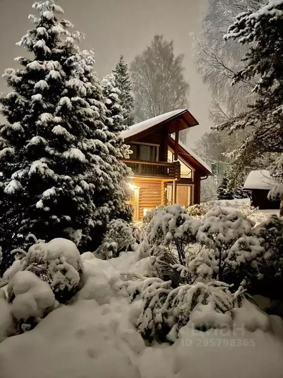 Дом в Ленинградская область, Всеволожский район, д. Юкки  (200 м) - Фото 0