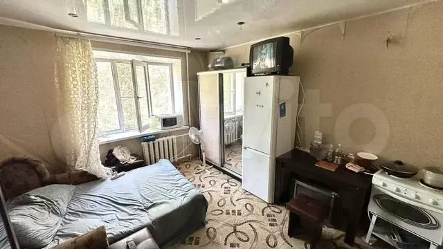 Комната 14 м в 3-к., 1/9 эт. - Фото 0