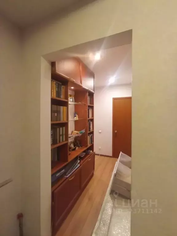 2-к кв. Омская область, Омск ул. Дмитриева, 1/1 (65.0 м) - Фото 2