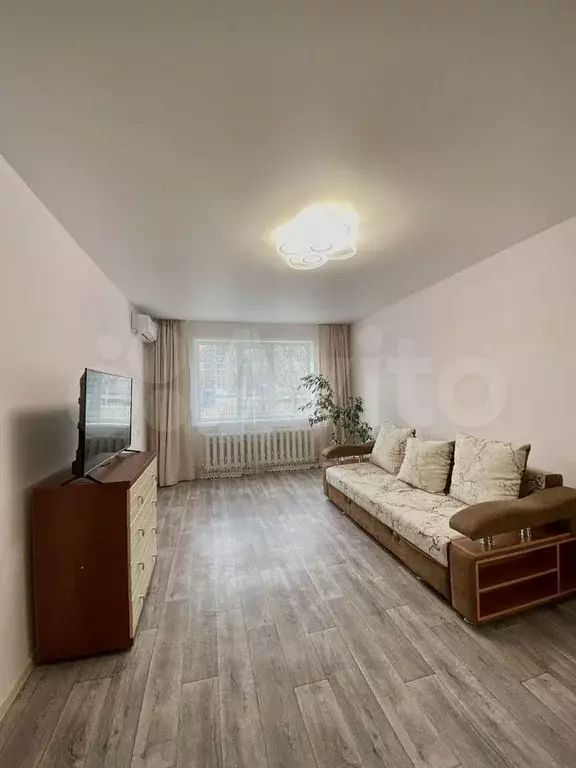 3-к. квартира, 70 м, 1/9 эт. - Фото 0