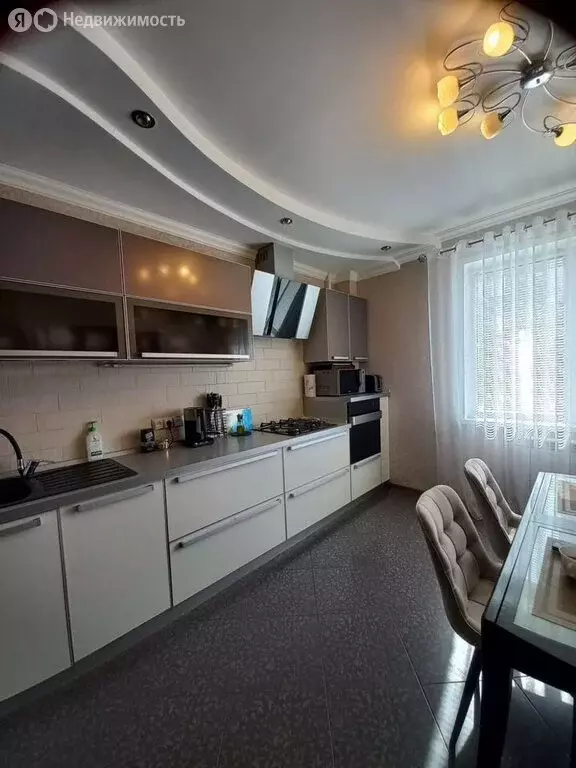 3-комнатная квартира: Волгодонск, улица Гагарина, 22Г (81.8 м) - Фото 1
