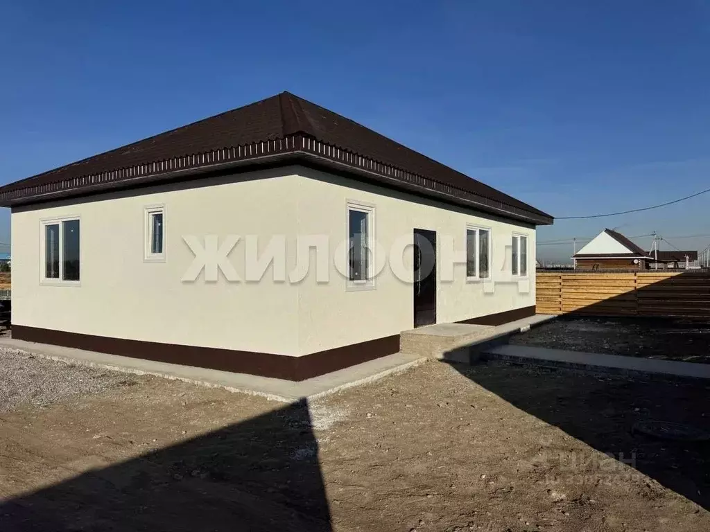Дом в Хакасия, Алтайский район, с. Белый Яр ул. Строителей (95 м) - Фото 1