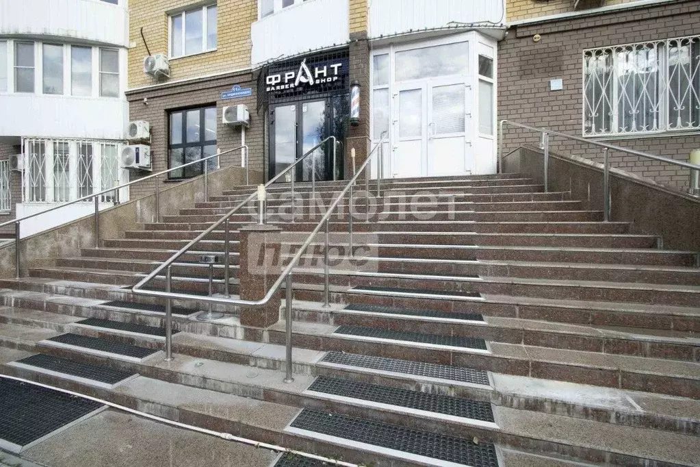 Офис в Тюменская область, Тюмень ул. Орджоникидзе, 11 (104 м) - Фото 1