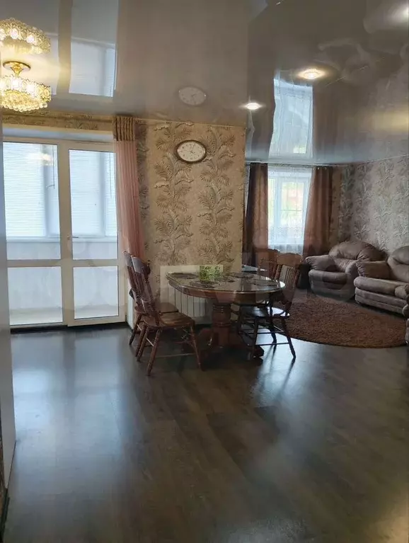 2-к. квартира, 63 м, 1/5 эт. - Фото 1