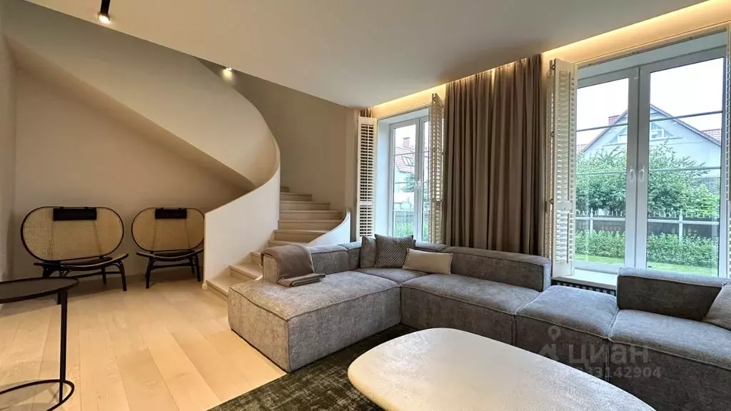 Дом в Калининградская область, Калининград ул. Тихоненко, 29 (270 м) - Фото 2