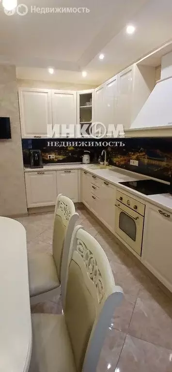 2-комнатная квартира: Красногорск, улица Игоря Мерлушкина, 12 (62.6 м) - Фото 2