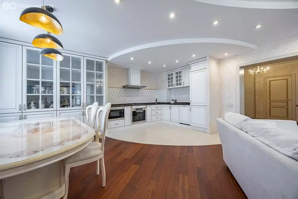 3-комнатная квартира: Нижний Новгород, Большая Покровская улица, 93Б ... - Фото 1