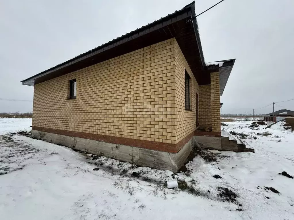 Дом в Башкортостан, Уфимский район, Русско-Юрмашский сельсовет, д. ... - Фото 1