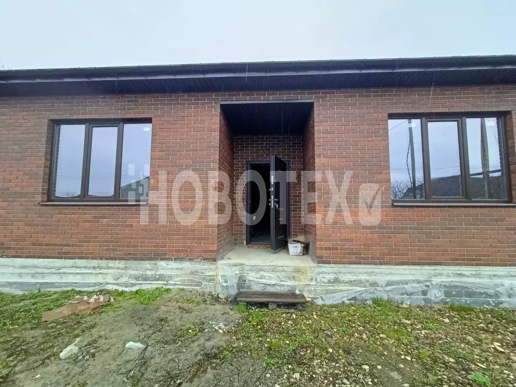 Дом в Краснодарский край, Апшеронск Подлесная ул., 213 (100 м) - Фото 2