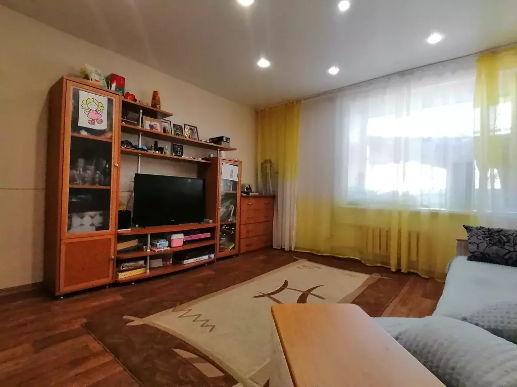 Продаётся 4-к квартира, 74.7 м - Фото 0