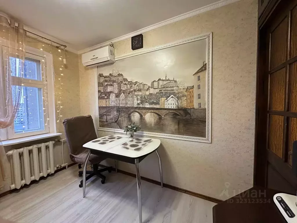 2-к кв. Орловская область, Орел Покровская ул., 28 (53.1 м) - Фото 2