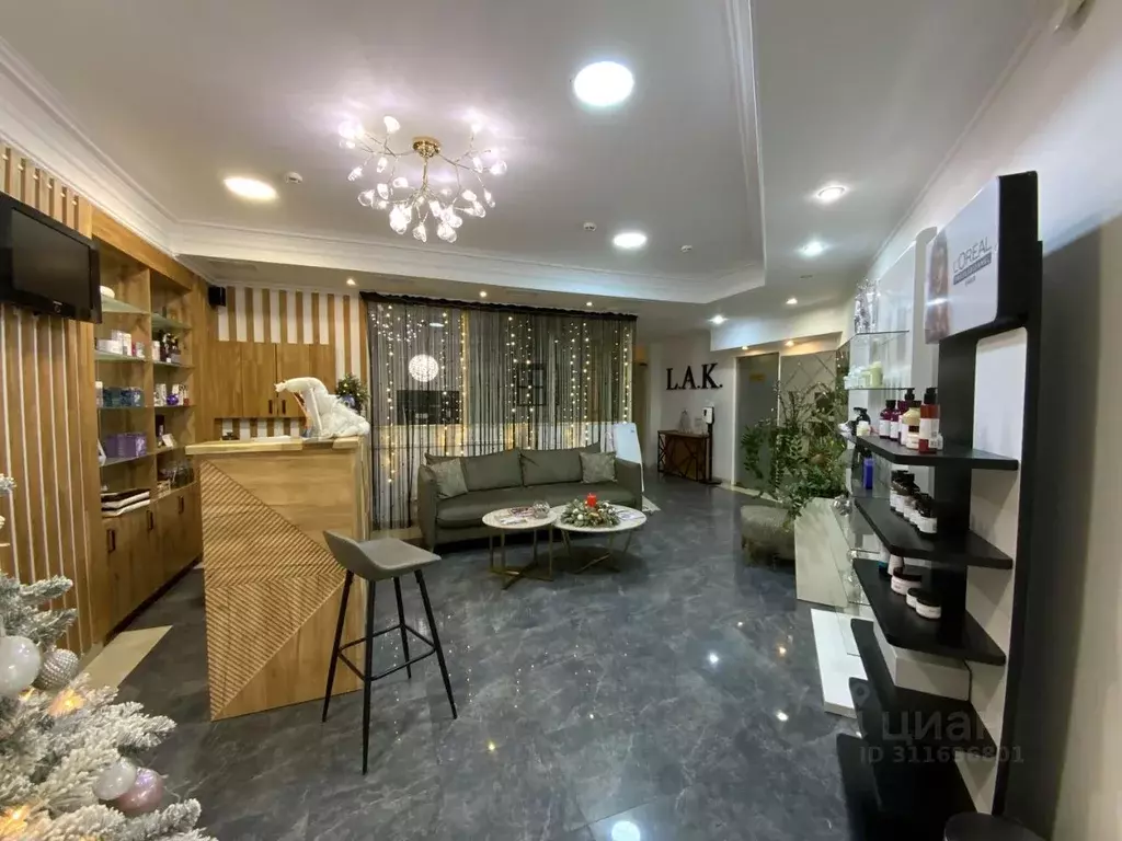 Помещение свободного назначения в Тюменская область, Тюмень ул. ... - Фото 1