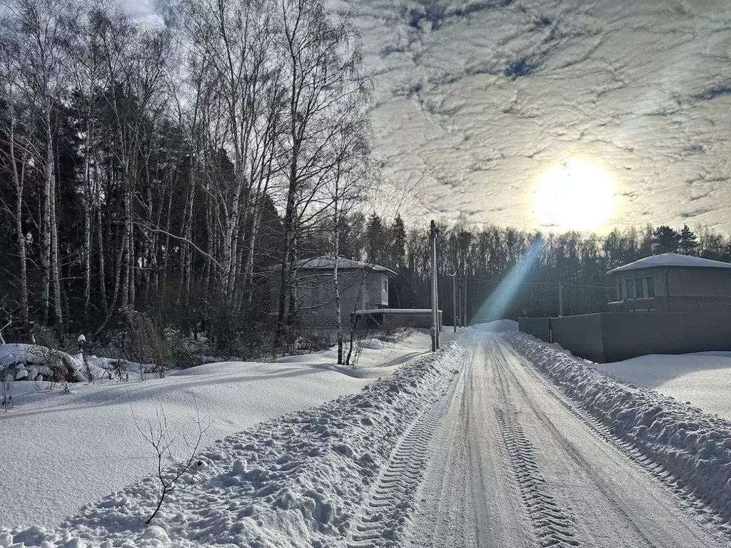 Участок в Московская область, Домодедово городской округ, д. ... - Фото 1