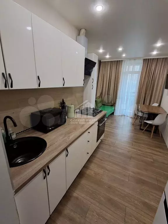 1-к. квартира, 50,5 м, 1/9 эт. - Фото 1