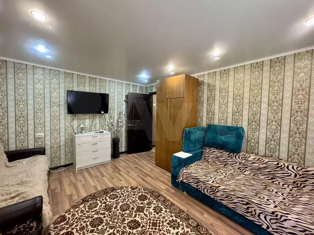 1-к. квартира, 35 м, 1/9 эт. - Фото 0