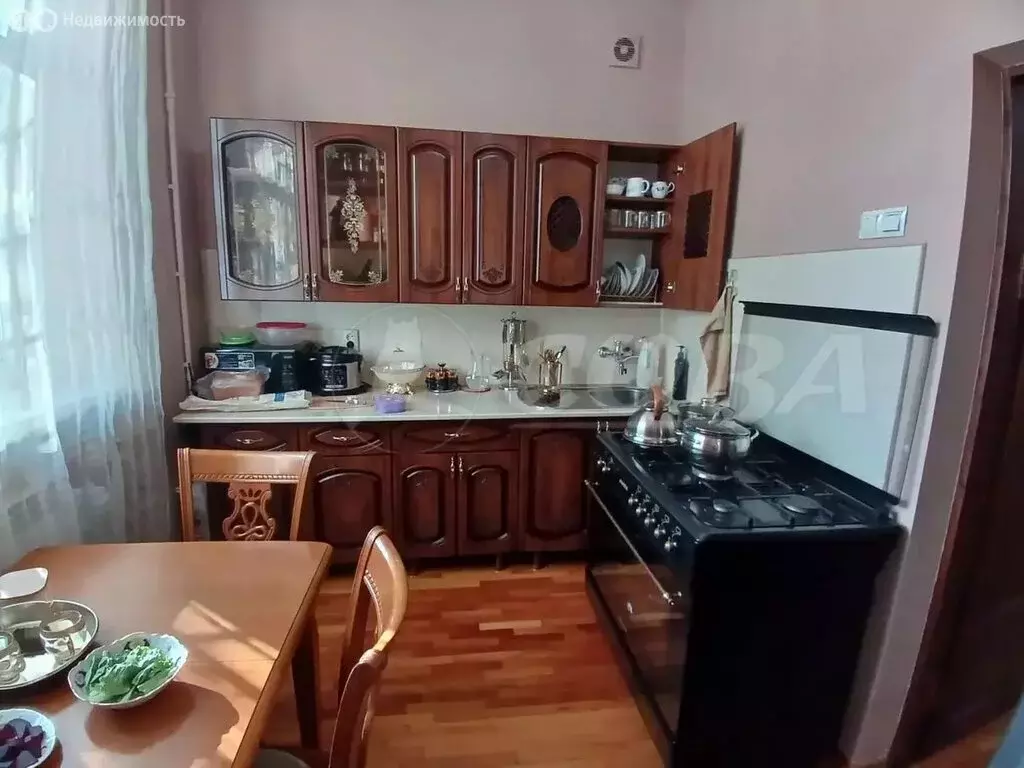 4-комнатная квартира: Махачкала, улица Коркмасова, 7 (120 м) - Фото 1