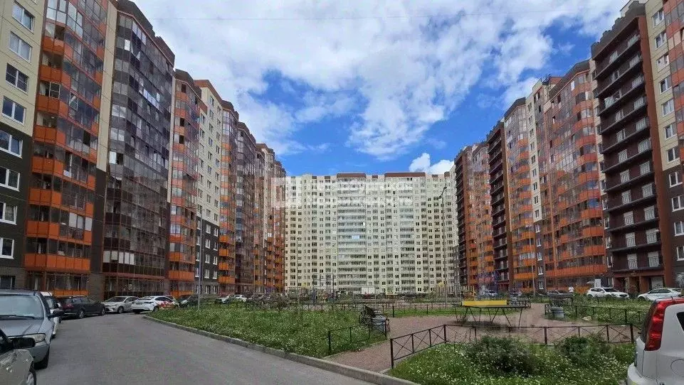 3-к кв. Ленинградская область, Мурино Всеволожский район, ул. Шоссе в ... - Фото 1