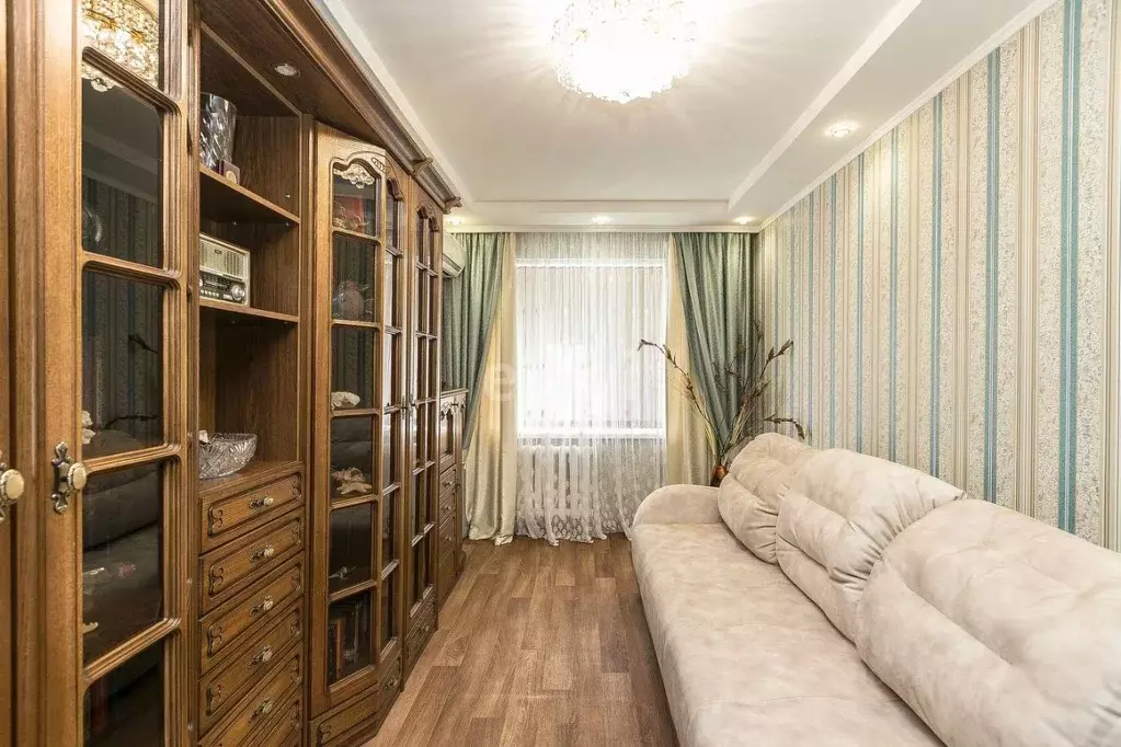 4-к кв. Тюменская область, Тюмень Северная ул., 3 (112.3 м) - Фото 0