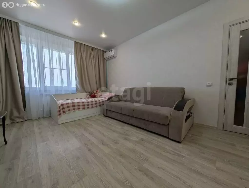 1-комнатная квартира: Батайск, улица Луначарского, 177Бк3 (39 м) - Фото 2