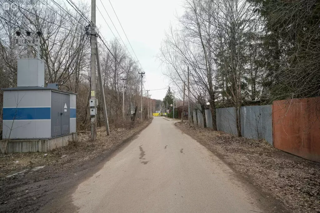 Участок в деревня Матюшино, база отдыха ОАО КМИЗ (17 м) - Фото 1