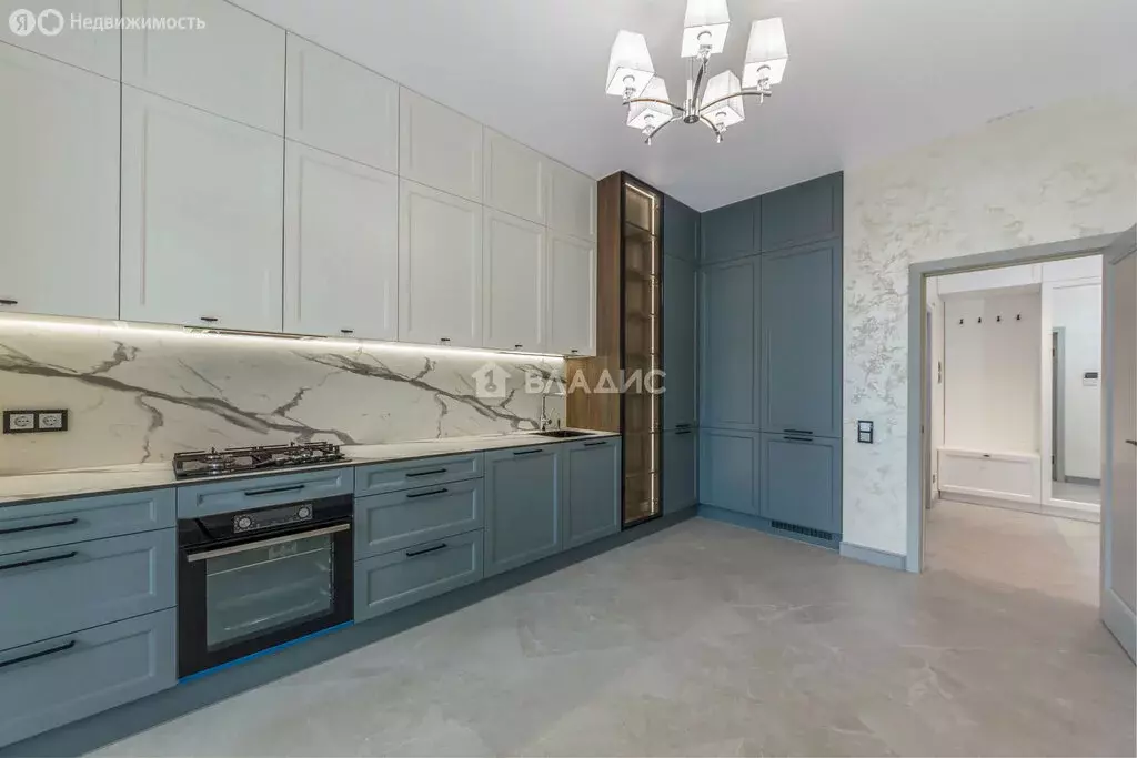 3-комнатная квартира: Калининград, Вагоностроительная улица, 3А (92 м) - Фото 1