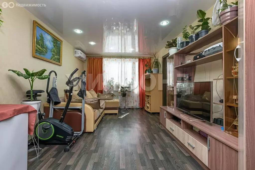 3-комнатная квартира: Новосибирск, Кировский район, Затулинский ... - Фото 0