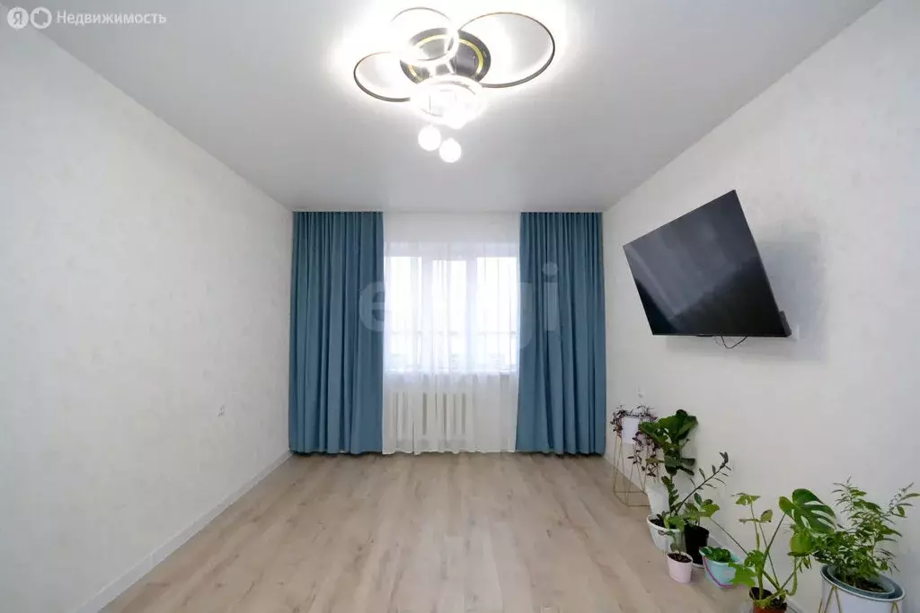 3-комнатная квартира: Якутск, улица Семёна Данилова, 32 (85.1 м) - Фото 1