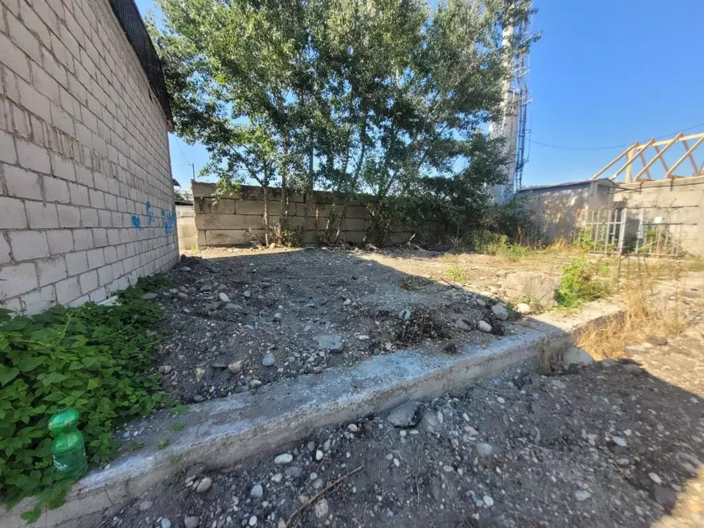 Гараж в Кабардино-Балкария, Нальчик Стройтранс гаражный кооператив,  ... - Фото 1