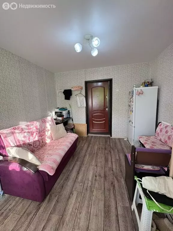 1к в 7-комнатной квартире (12 м) - Фото 0